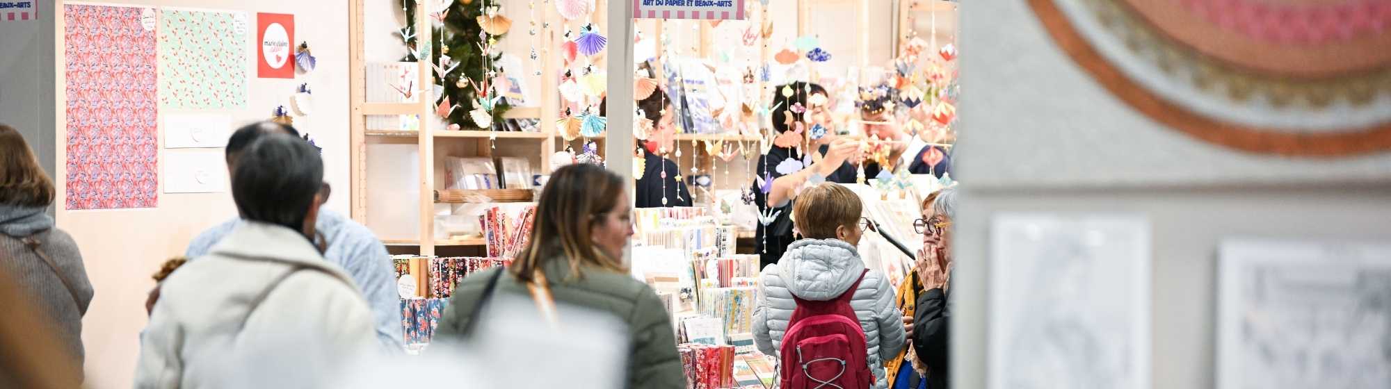 Echange exposant visiteur sur le salon