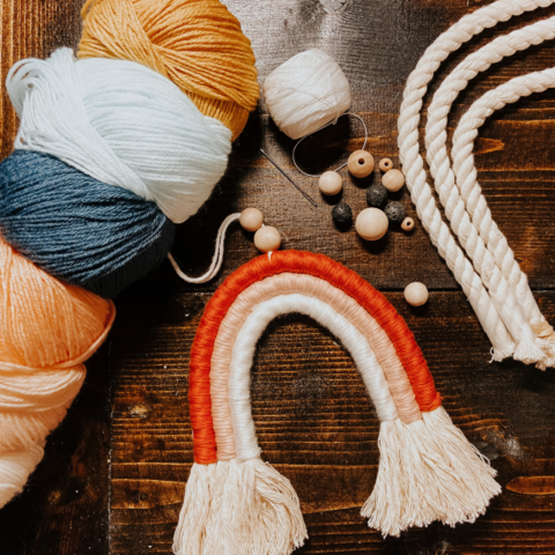 Macramé rainbow