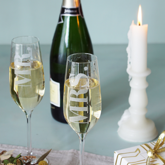 Engraved and personalised champagne glasses