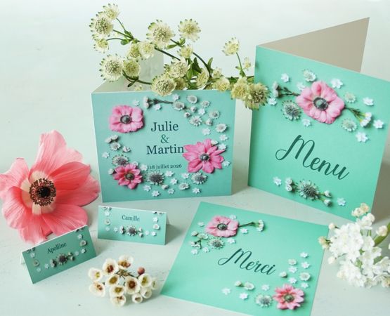 papeterie mariage champetre faire part menu et cartes invites fleurs pastel personnalisees