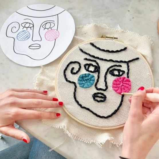 Face embroidery in punchneedle