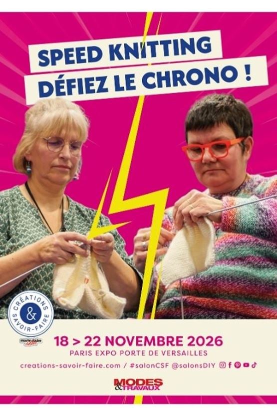 Finalistes du concours Speed Knitting applaudissant sur scène à la fin de la compétition.