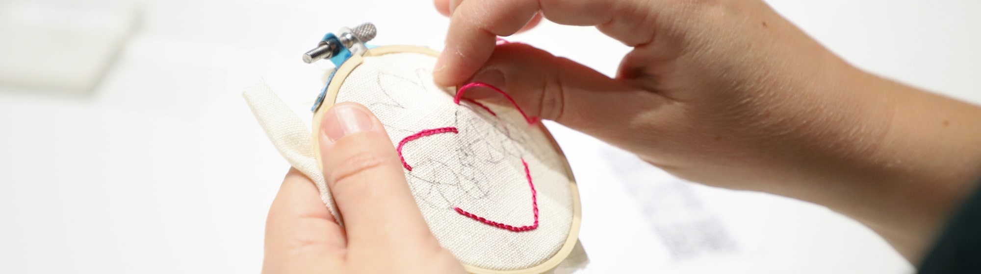 Broderie sur tambour