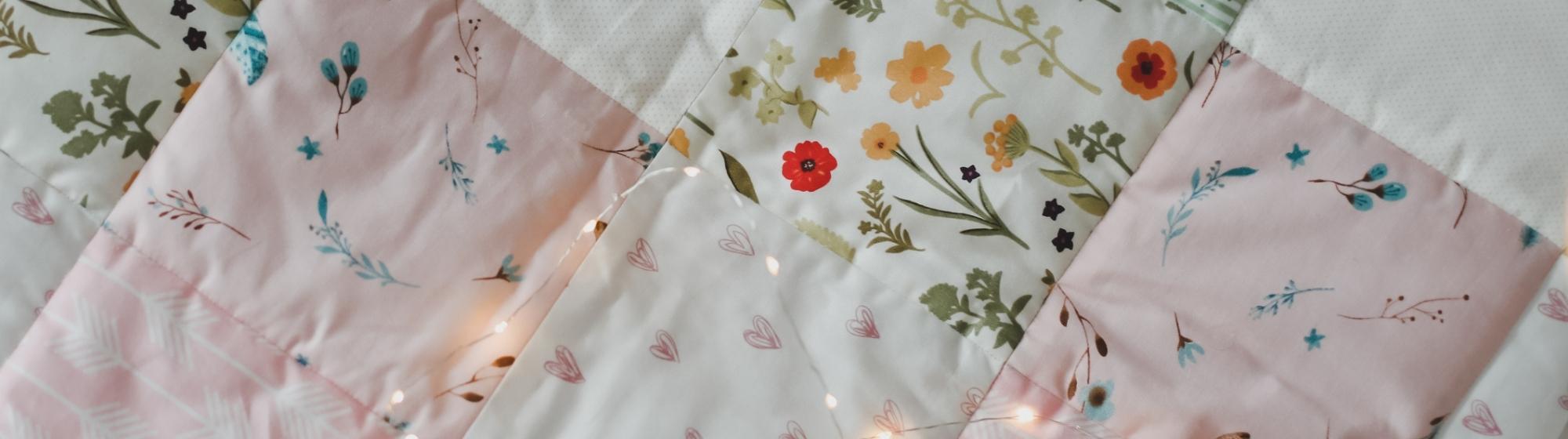 Couverture patchwork colorée