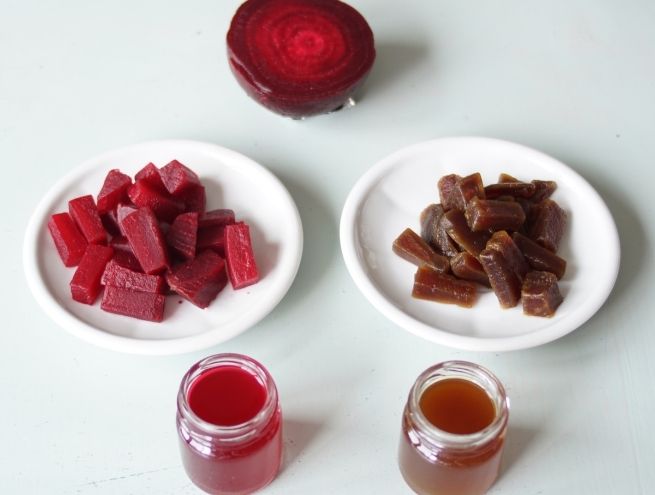 Beetroot and date juice, with cooked pieces.