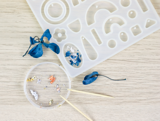 Step 2 of the UV resin key ring tutorial