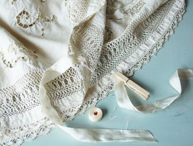 Fixation des détails et finitions de la veste kimono