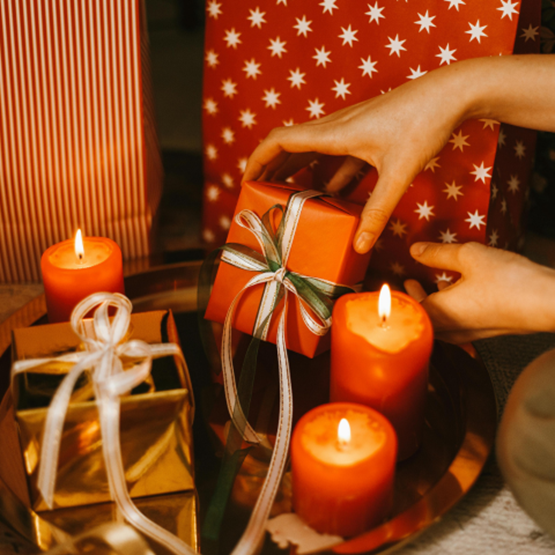 DIY Christmas decorations - Homemade natural scented candles