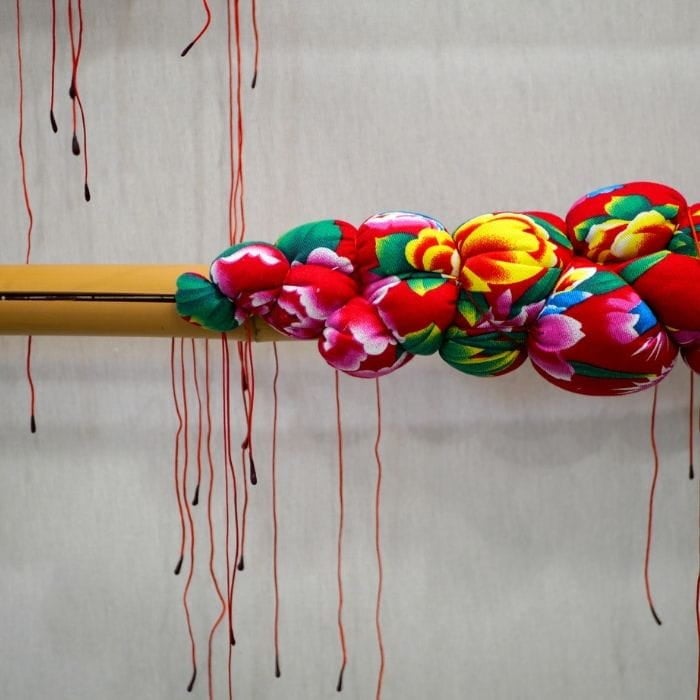 fleurs en fil tissés